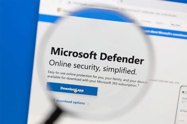 شکاف امنیتی در Windows Defender